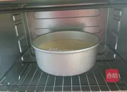 Illustration of how to make eight-inch chiffon cake 14