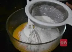 Chiffon Cake Recipe Illustration 5