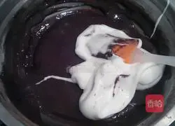 Illustration of how to make cocoa cake rolls 10