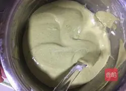 Illustration of Matcha Chiffon Cake 8