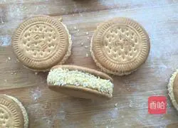 Pumpkin Sandwich Cake Recipe Illustration 4