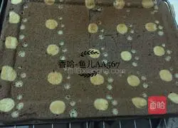 Coco Footprint Cake Roll Recipe Illustration 14