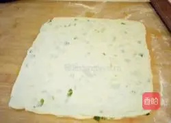 Thousand-layer scallion pancake recipe 6