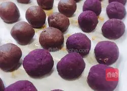 Mini Illustration of how to make egg yolk cake 1