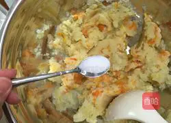 Potato and lotus root cake recipe 3
