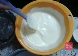 Illustration of how to make eight-inch chiffon cake 9