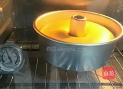 Illustration of how to make 8-inch chiffon cake 15