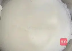 Illustration of how to make chiffon cake 8