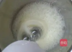 Illustration of how to make chiffon cake 5