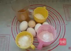 Illustration of how to make French whole egg coconut flour sponge cake 1
