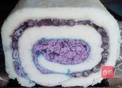 Double-layer blueberry honey bean cake roll recipe 20