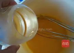 Chiffon Cake Recipe Illustration 5