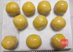 Illustration of how to make egg yolk cake 14