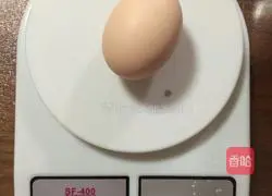 Illustration of how to make 8-inch chiffon cake 1