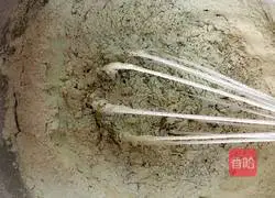 Illustration of how to make matcha cake roll 4