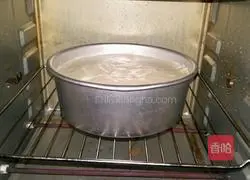 Illustration of how to make eight-inch chiffon cake 7