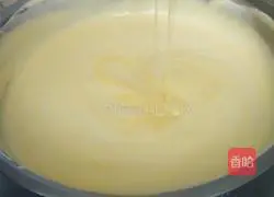 Illustration of how to make chiffon cake 6