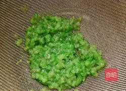 Illustration of how to make loofah egg cake 4