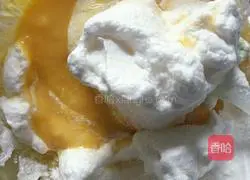 Illustration of how to make eight-inch chiffon cake 7