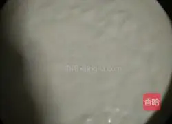 Illustration of how to make chiffon cake 9