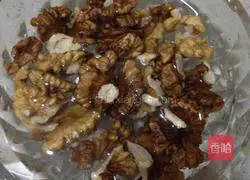 Chocolate Walnut Cake Roll Recipe Illustration 1