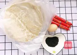 Illustration of how to make hand cake ham rolls 1