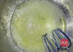 Illustration of how to make chiffon cake 6