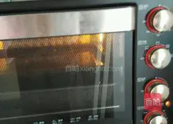 Illustration of how to make chiffon cake 8