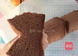 Illustration of how to make eight-inch cocoa chiffon cake 16