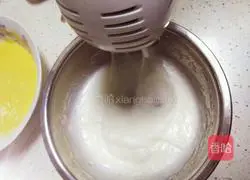 Illustration of how to make jam cake roll 8