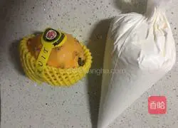 Illustration of how to make bird's nest fruit cake roll 11