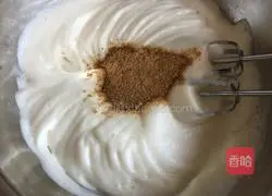 Brown sugar longan chiffon cake recipe 10