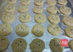 Illustration of how to make crispy biscuits 12