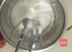 Chiffon Three-Layer Strawberry Sandwich Cake Recipe Illustration 4