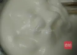 Illustration of how to make eight-inch strawberry chiffon cake 7