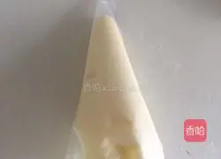 Illustration of how to make polka dot cake rolls 13