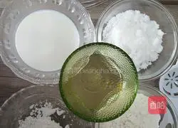 Illustration of how to make chiffon cake 1