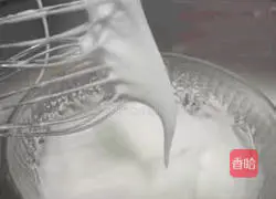 Illustration of how to make chiffon cake base 9