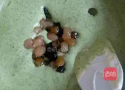 Spinach Honey Bean Sponge Cake Recipe Illustration 14