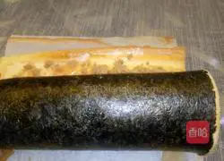 Illustration of how to make meat floss and seaweed cake rolls 18