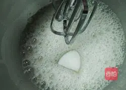 Chiffon cake (eight-inch) recipe illustration 8