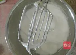 Illustration of how to make orange chocolate cake roll 5