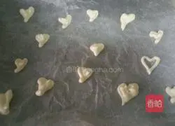 Red Velvet Cake Roll Recipe Illustration 8