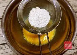 Lahua Chiffon Illustration of how to make a cake (eight inches) 4