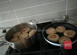 Illustration of how to make peanut butter sesame cakes with grape seed oil particles 7