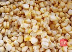 Gold Illustration of how to make corn tortillas 1