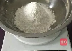 Illustration of how to make chiffon cake 1