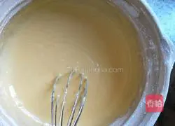 Illustration of how to make chiffon cake 6