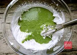 Spinach Chiffon Cake Illustration of how to do it 10