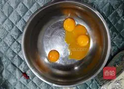 Illustration of how to make cream cake roll 3